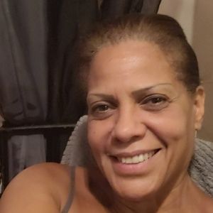 Meet your Posher, Gloria